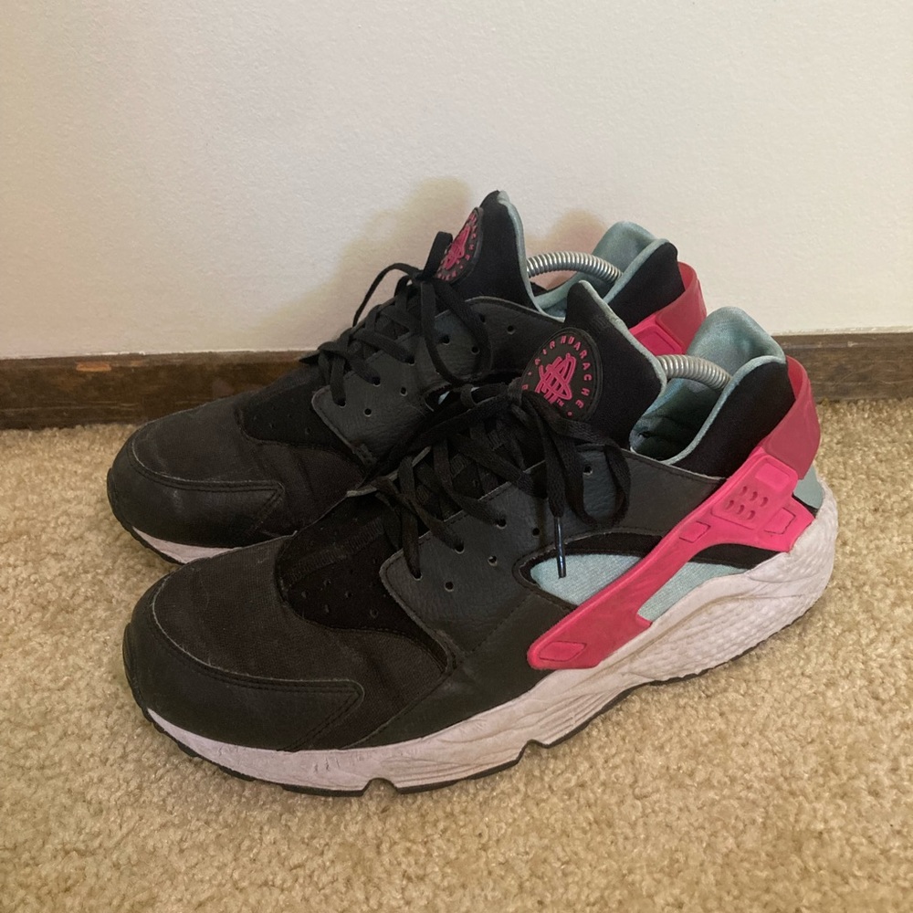 Nike Air Huarache Run South Beach 2019. Men’s 12, Women’s 13.5
